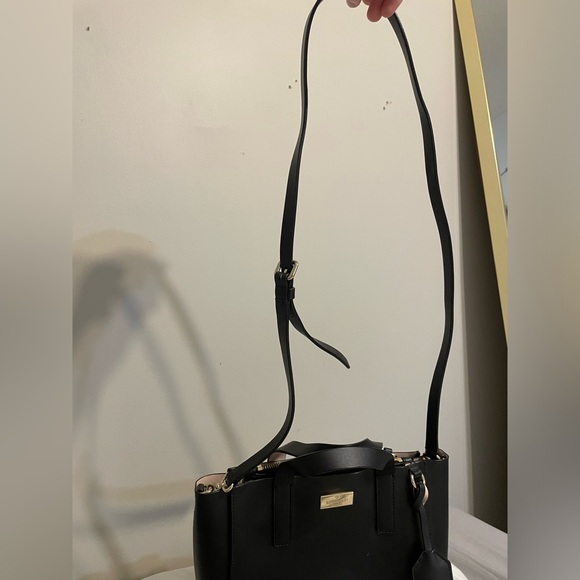 Kate Spade Purse - Picture 3 of 7